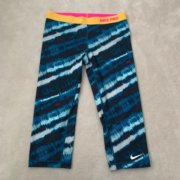 Nike PRO Dri -Fit - Fitted capris, L - Picture 11 of 14